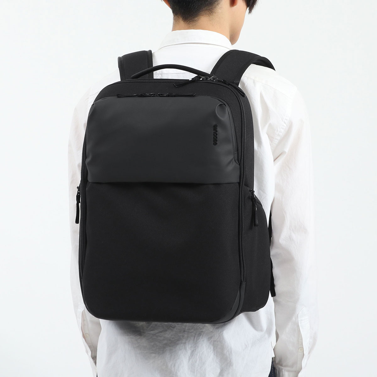 【日本正規品】incase インケース A.R.C. Daypack 20.9L リュック 137213053005｜【正規販売店】カバン